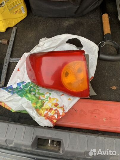 Задний фонарь toyota corolla e150