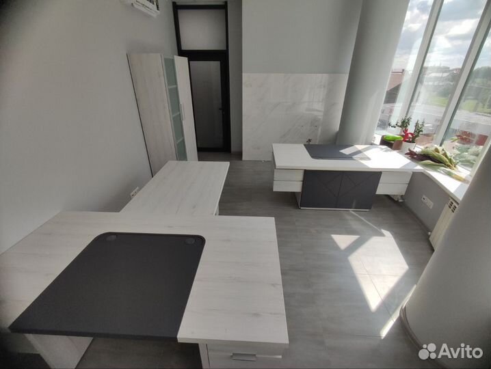 Стол руководителя