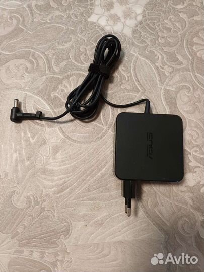 Блок питания для ноутбука. оригиналиные asus, sony