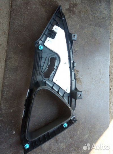 Обшивка багажника задняя левая Hyundai Solaris