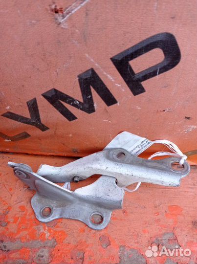 Петля капота правая Toyota Camry Gracia SXV20