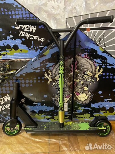 Самокат трюковой Металл диски новый в коробке