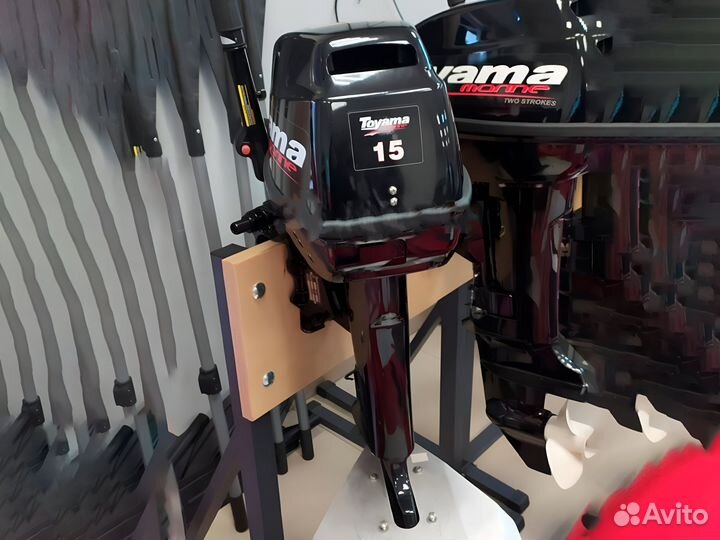 Лодочный мотoр Toyama (Тояма) T 15 BMS витрина