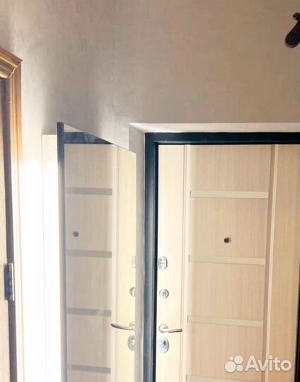 Зеркало настенное в полный рост