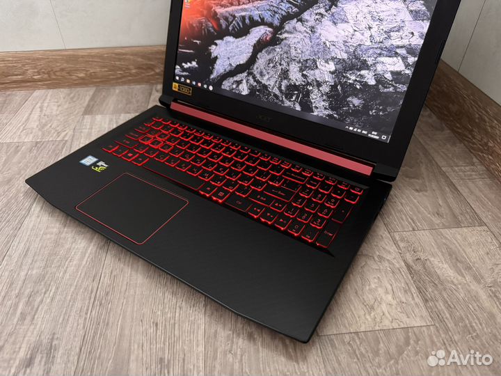 Acer Nitro 5 (IPS/Core i5-8300H/GTX 1050 4Gb/16Gb)