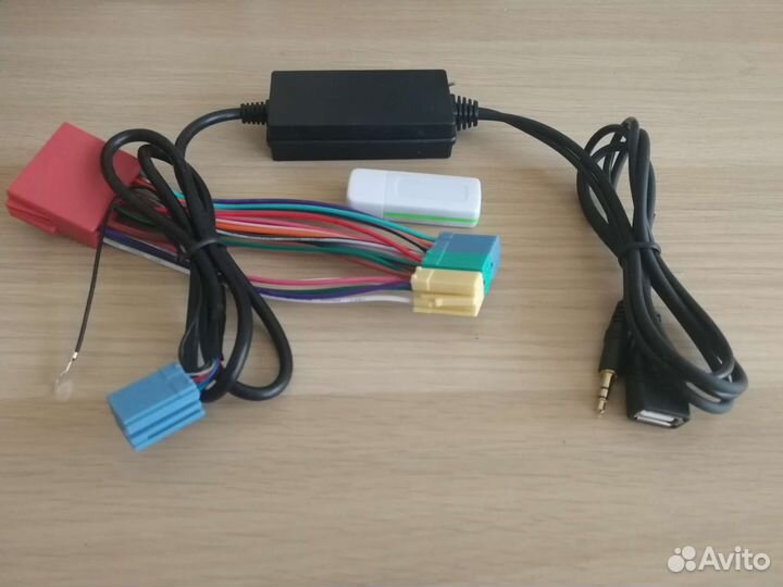 AUX USB адаптер для Audi VW