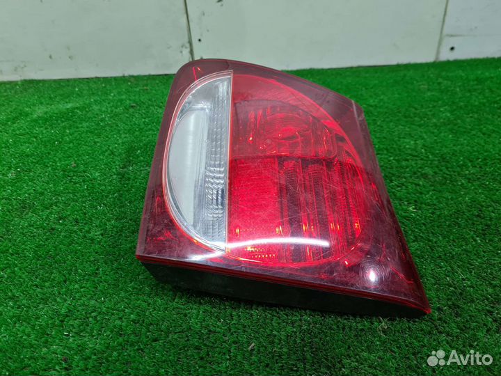 Фонарь правый внутренний Lexus GS300 2010