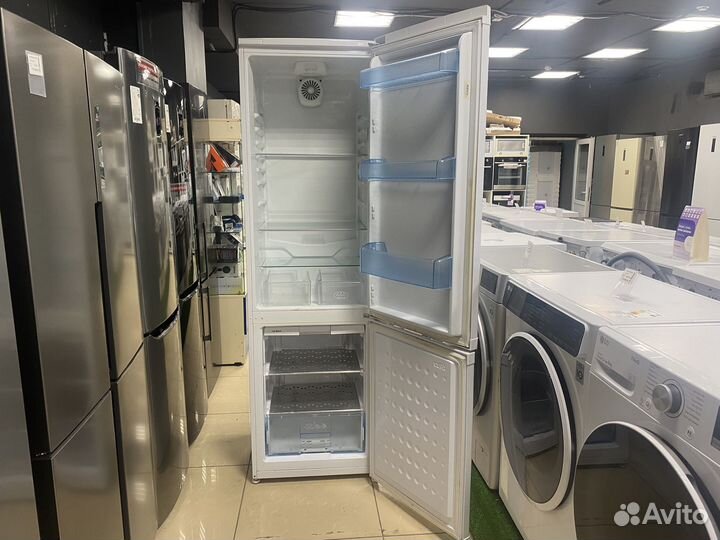 Холодильник б/у beko CSK38002