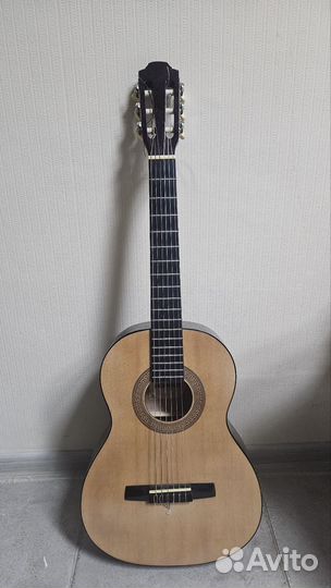 Классическая гитара yamaha c40