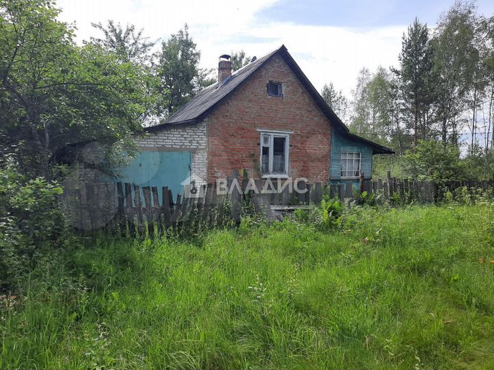 Дача 24 м² на участке 8 сот.