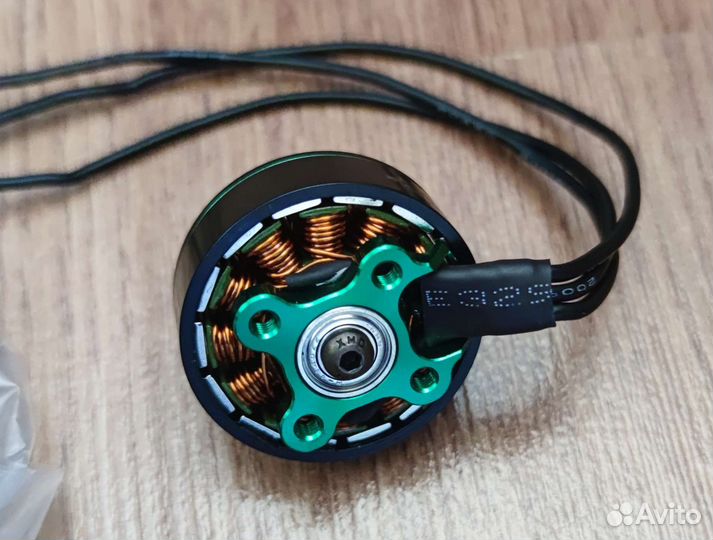 Мотор бесщеточный koko287 2807 1300kv (4шт)