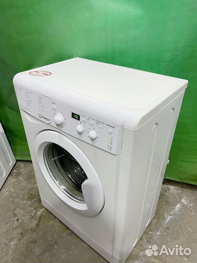 Стиральная машина Indesit 5 кг, 1000 об