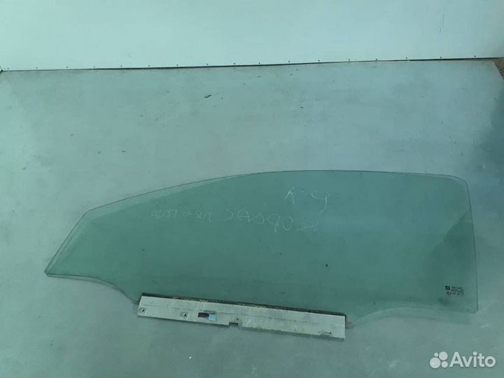 Стекло двери передней левой Opel Corsa C 2002