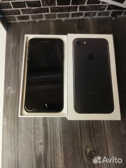 Телефон iPhone 7 128gb