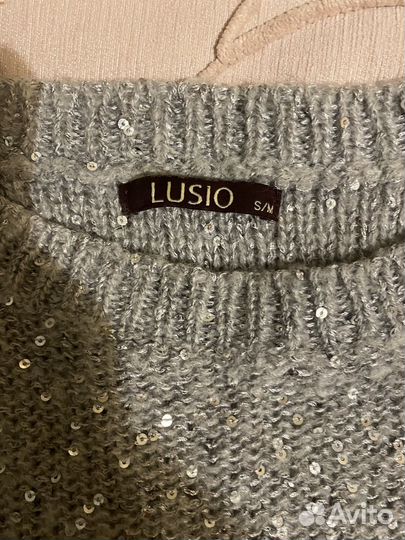 Свитера кофты женские