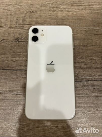 iPhone 11, 64 ГБ