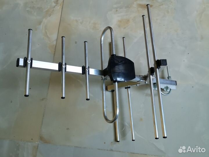 Алюминиевая антенна с усилителем телевидение t2