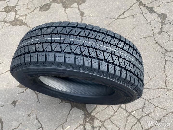 Bridgestone Blizzak DM-V3 225/60 R17 103S