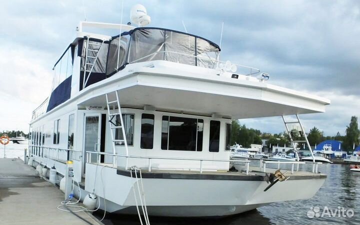 Прогулки на яхте / до 40 гостей