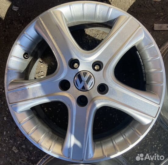 Диски оригинал р16 на Фольксваген Тигуан