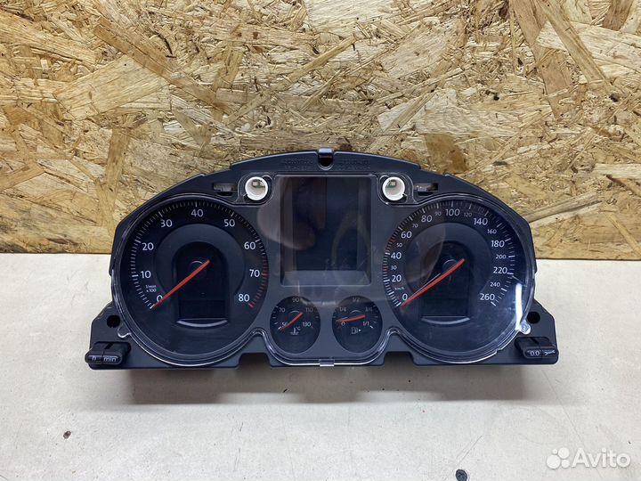 Щиток приборов VW Passat B6