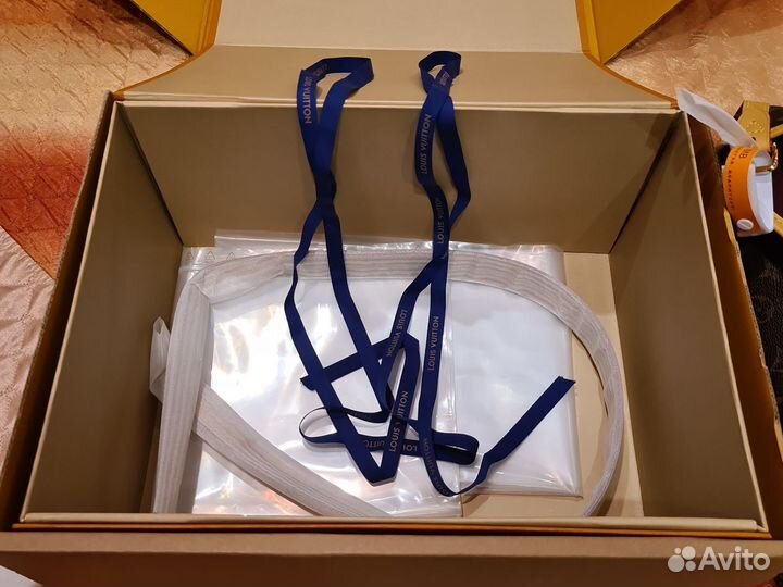 Сумка louis vuitton Carry All