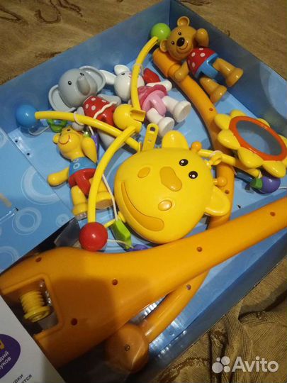 Карусель музыкальная на кроватку