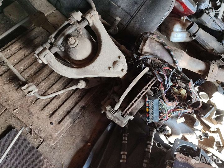 Газ 31105 передняя подвеска. Волга авторазбор