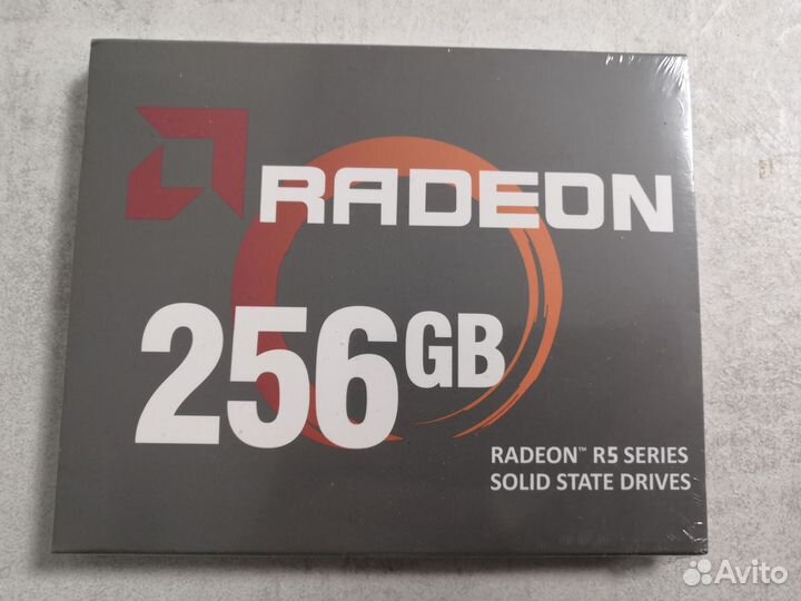 SSD диск AMD Radeon 256 GB