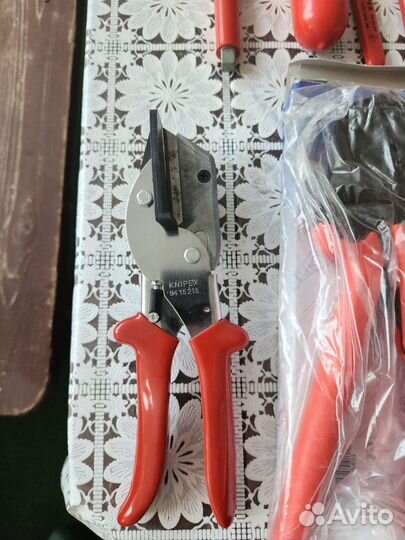 Набор инструмента Knipex для электромонтажа