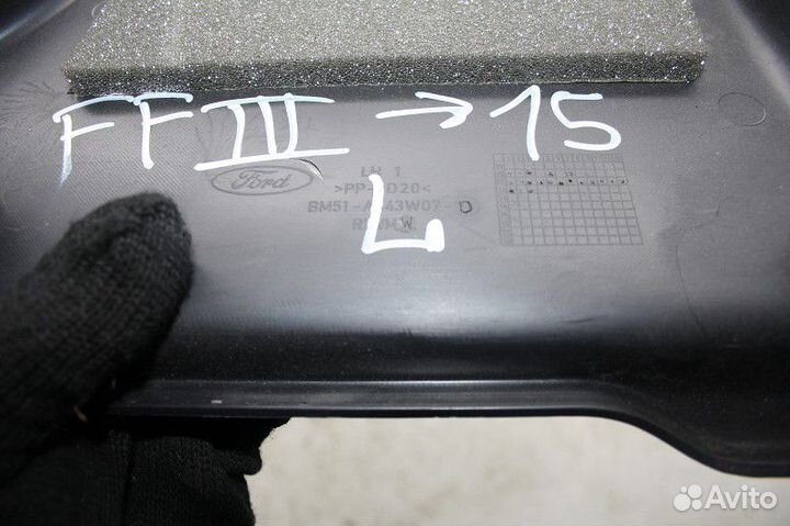 Обшивка стойки (средняя нижняя L) Ford Focus III (2011—2015)