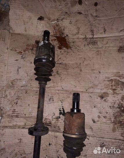 Полуось передняя Kia Carens рест. 2005