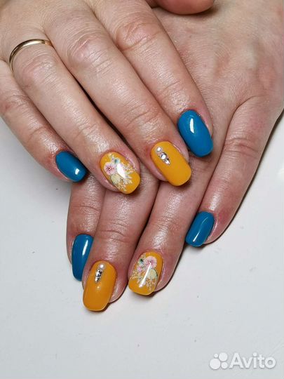 Маникюр наращивание