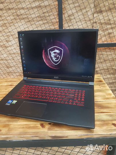 Игровой Ноутбук MSI Katana GF76 17,3