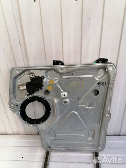 Стеклоподъемник передний правый VW Transporter T5