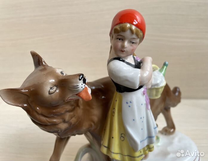 Статуэтка Красная шапочка волк Германия 50е 18см