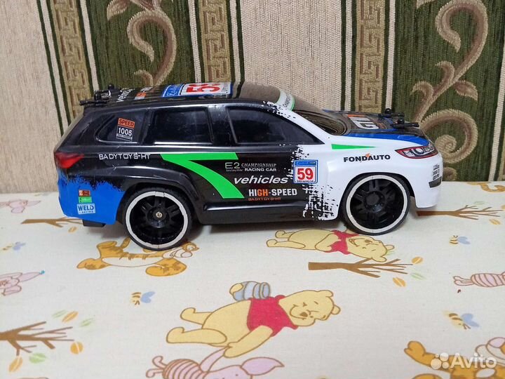Машинка на радио управление