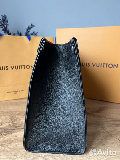 Сумка Louis Vuitton Onthego MM