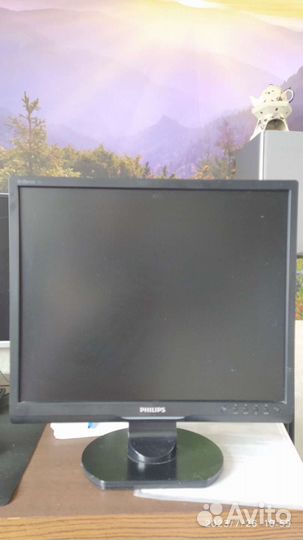 Монитор Philips