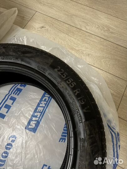 Continental UltraContact 225/55 R19 99V