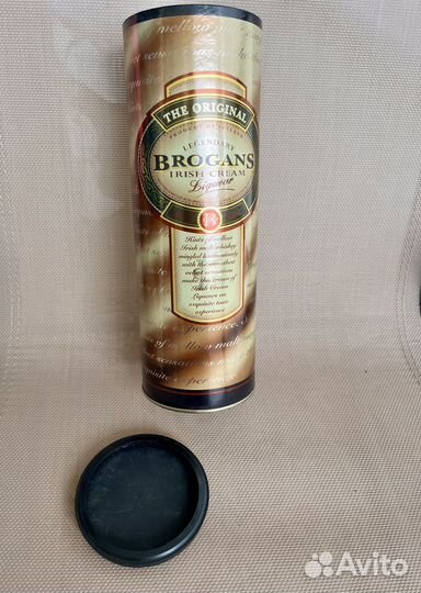 Упаковка-туба для бутылки Brogans Irish Cream
