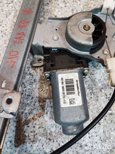 Стеклоподъемник задний Nissan Qashqai J10