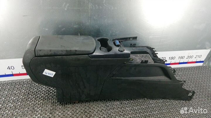 Подлокотник Peugeot 3008 2010