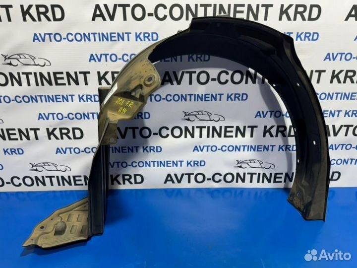 Подкрылок передний правый Honda Stepwgn RG1 K20A