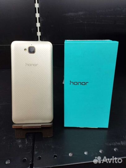 Телефон Huawei