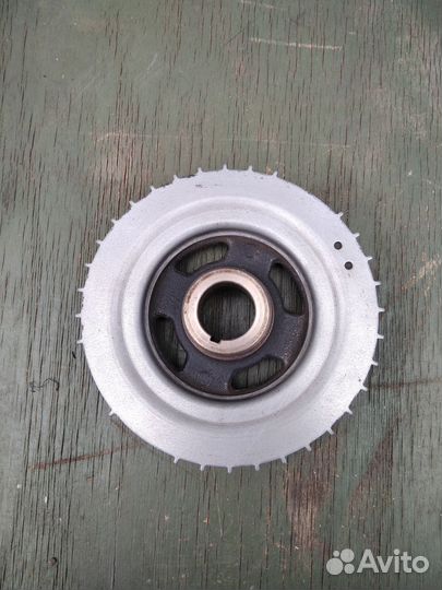 Шкив коленвала mazda 3 BL 1.6 z6