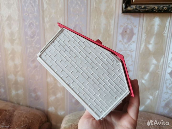 Домик и колесо