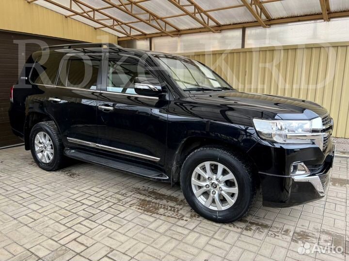 Обвес Toyota Land Cruiser 200 стиль 21 + решетка