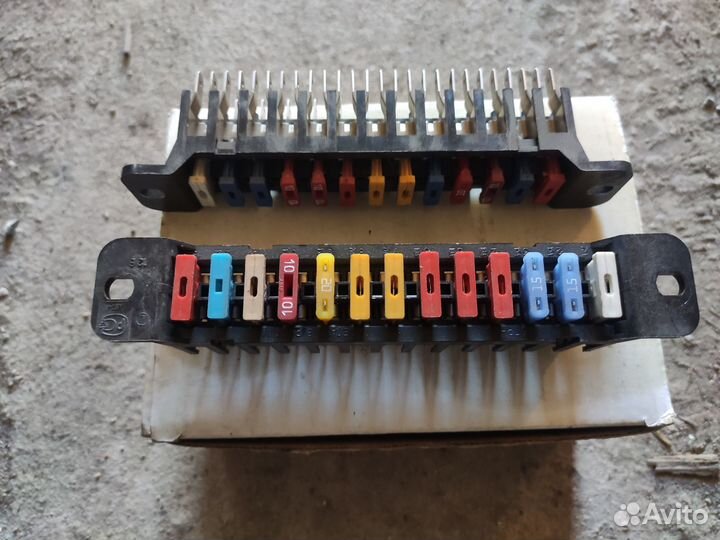 Блок предохранителей