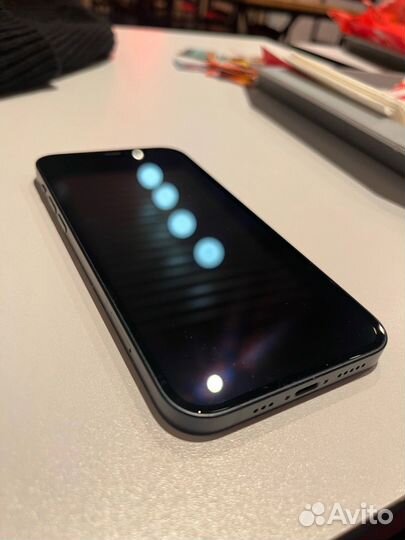 iPhone 12, 64 ГБ